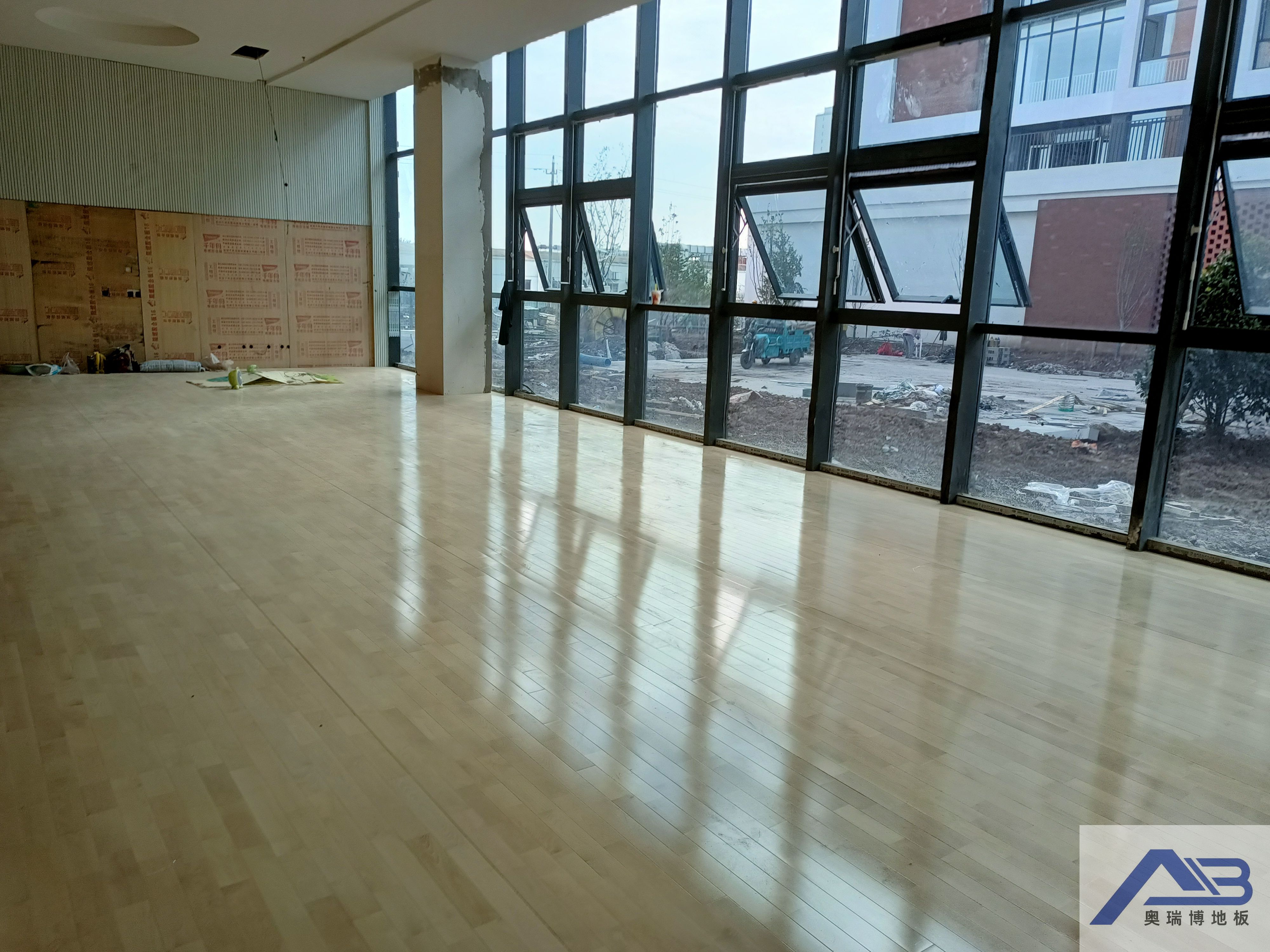山东青岛中央民族大学附中舞蹈教室运动木地板项目